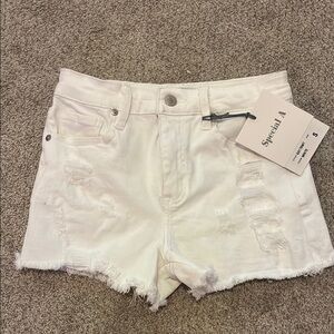 White Distressed Jean Shorts Casual Style